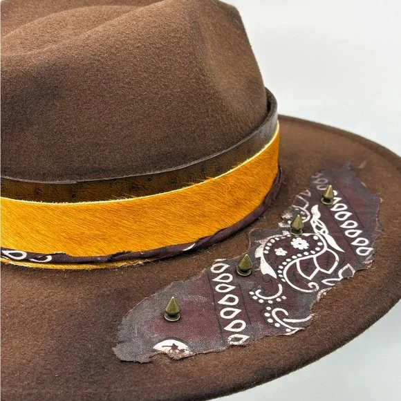 Key Holder” by The Chapeauholic display picture 2